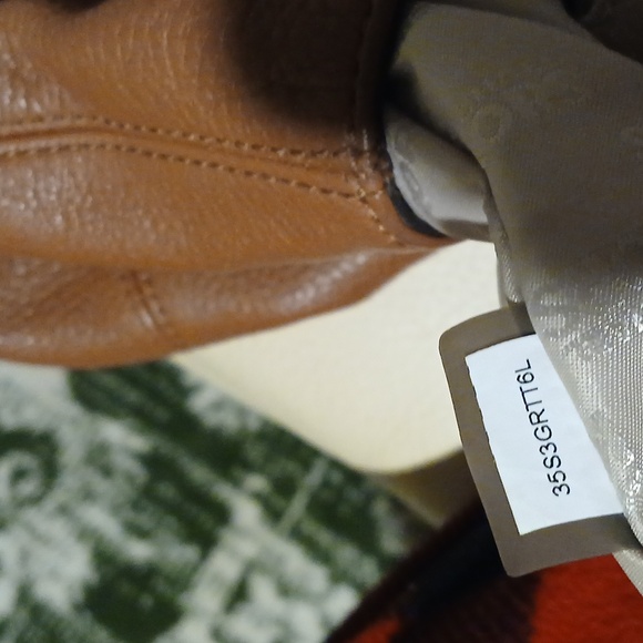 Michael Kors Brown Pebble Leather Bag. - Picture 11 of 12